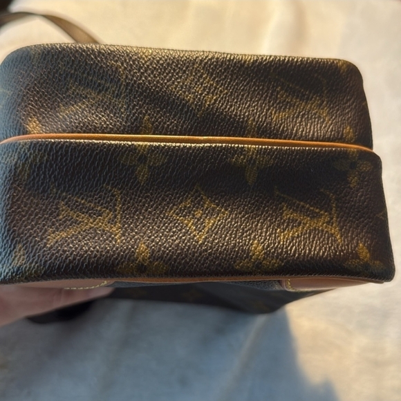 Louis Vuitton Vintage Brown Monogram Amazon Crossbody - Picture 12 of 16